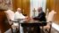  Francisco y Díaz-Canel conversaron durante 40 minutos. (VATICAN MEDIA/AFP)