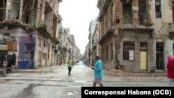 Cuba vive su peor crisis en décadas (Imagen de referencia de una calle en La Habana)