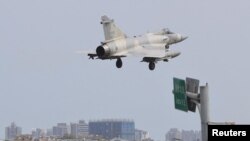 Aviones Mirage 2000-5 de Taiwán el 10 de abril de 2023. (Reuters/I-Hwa Cheng/File Photo).