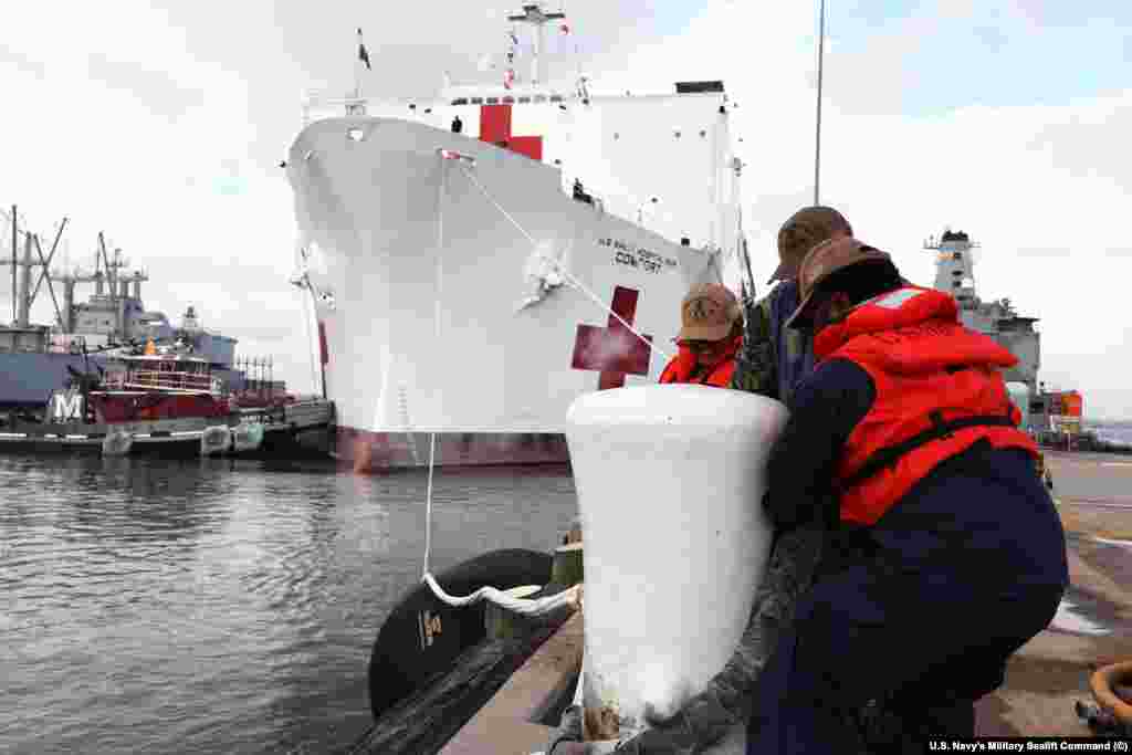 El buque hospital USNS Comfort partirá en junio en una nueva misión a Latinoamérica y el Caribe. (U.S. Navy's Military Sealift Command)