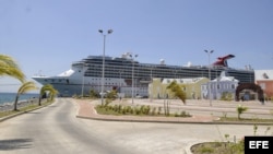 La isla hondureña de Roatán es destino de cruceros turísticos