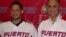 Los peloteros puertorriqueños Yadier Molina (i) y Carlos Beltrán (d), ambos estrellas de las Grandes Ligas, posan durante una rueda de prensa hoy, miércoles 23 de enero de 2013, en San Juan, Puerto Rico, en la que presentaron los uniformes que lucirá su p