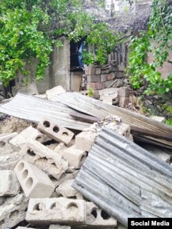 La vivienda del fallecido, en el reparto de Reparto Veguita de Galo, colapsó tras un deslizamiento de tierra.