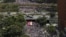 Centenares de personas participan en una marcha contra el gobierno de Nicolás Maduro