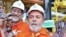 El ex mandatario brasileño Lula Da Silva (d) y el Presidente de la petrolera estatal Petrobras, Sergio Gabrielli.