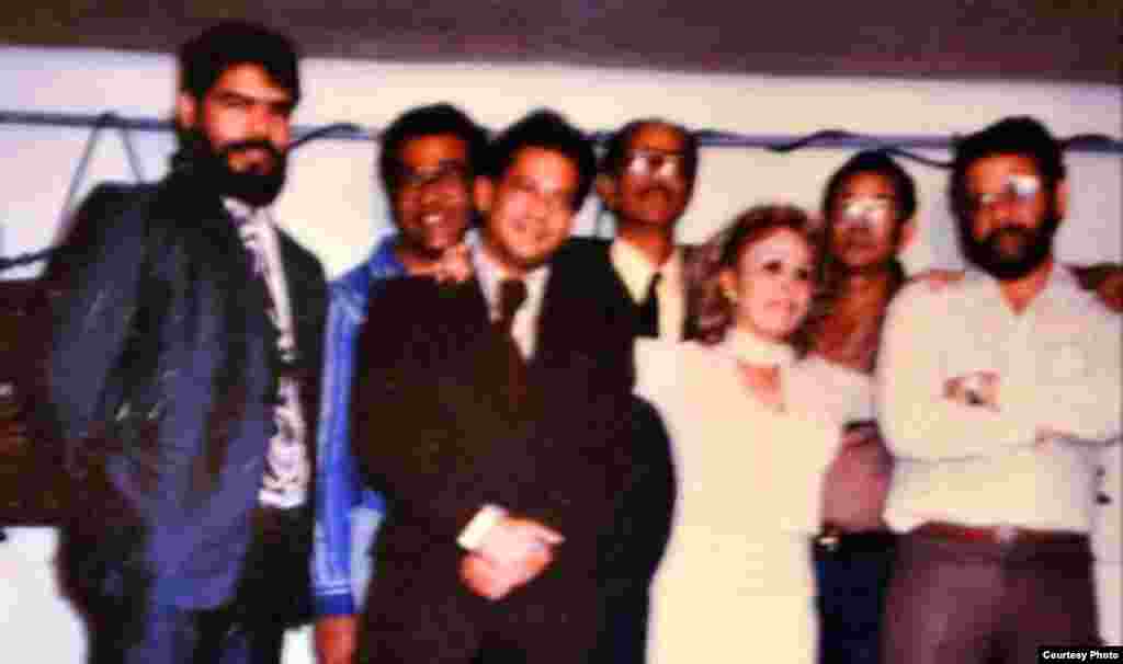 La salida al aire de Radio Martí alteró la ecuación informativa en Cuba y permitió transmitir a la isla la primera mesa redonda sobre los Derechos Humanos, grabada "a unos kilómetros del Comité Central del PCC". En 1987 los disidentes cubanos que integraban el Comité Cubano Pro Derechos Humanos llegaron a los oyentes en toda la isla.