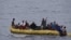 Grupo de migrantes cubanos interceptados en el mar en junio de 2016.