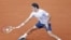 Roger Federer pasó a cuartos de final en el Roland Garros.
