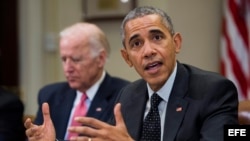 El presidente estadounidense, Barack Obama (d), y su vicepresidente, Joseph Biden. 