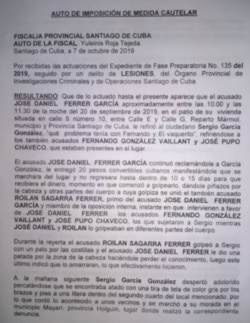 Primera página del "Auto de Imposición de Medida Cautelar” emitido por la Fiscalía contra Ferrer.