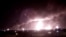 Columnas de humo tras el ataque con drones a la planta Aramco en Buqayq, Arabia Saudí. REUTERS