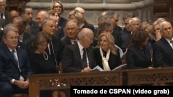 Expresidentes, primeras damas y exvicepresidentes republicanos y demócratas acudieron al funeral del exvicepresidente Dick Cheney.