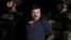 Joaquin "El Chapo" Guzmán tra su detención en Los Mochis, Sinaloa, en enero de 2016.