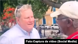 Hammer durante su visita a Matanzas