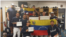 En Detroit, EE.UU., el antesalista de los Tigres Miguel Cabrera organizó a sus compañeros para tomarse una foto en el vestidor del equipo; muestran una bandera venezolana y carteles pidiendo por la paz.